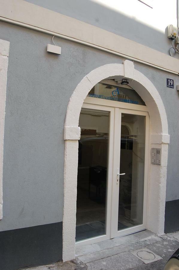 טריאסטה Appartamenti Corridoni מראה חיצוני תמונה